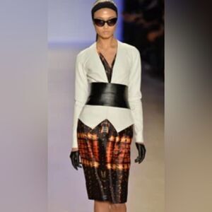 Meskita New York runway pencil skirt, US4